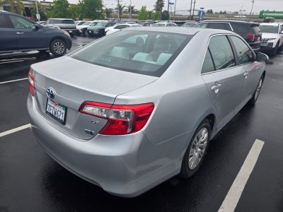 2014 Toyota Camry Hybrid LE