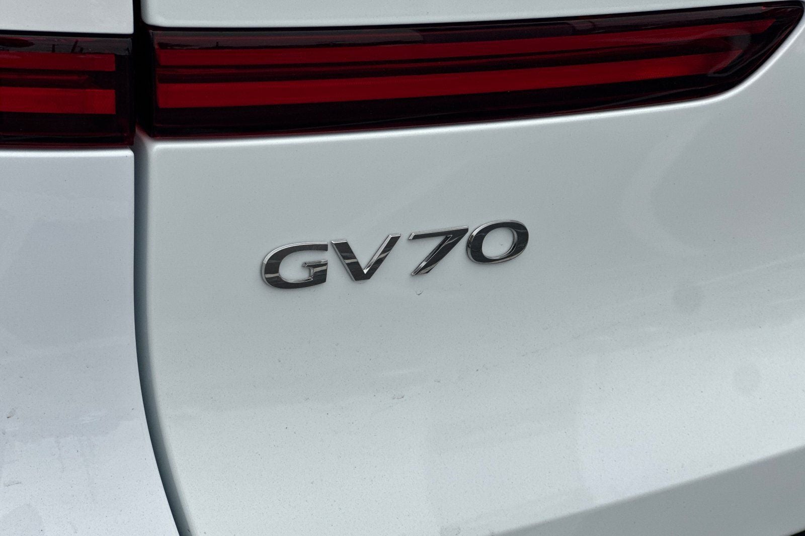 2026 Genesis GV70 2.5T
