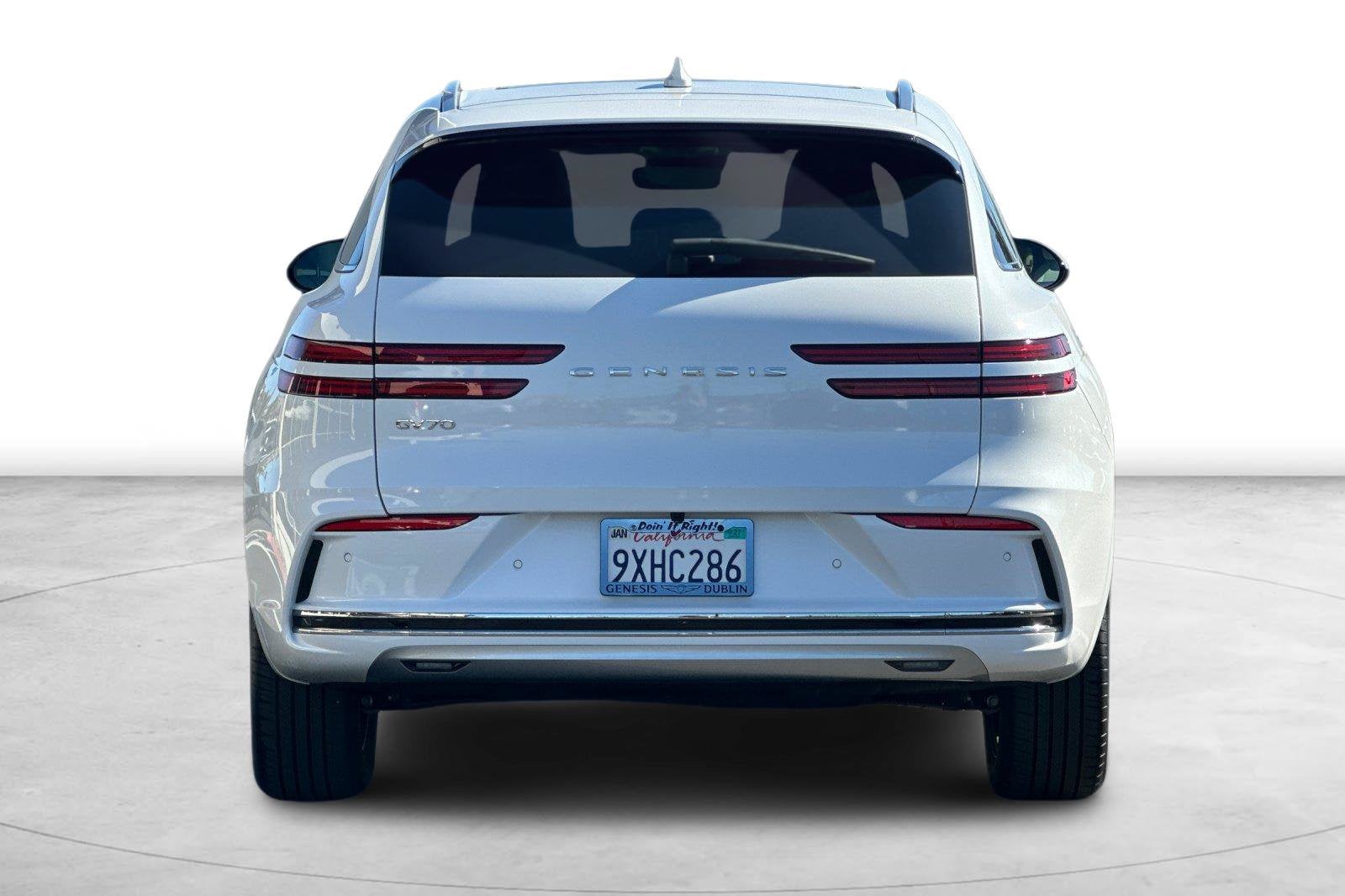 2026 Genesis Electrified GV70 19"