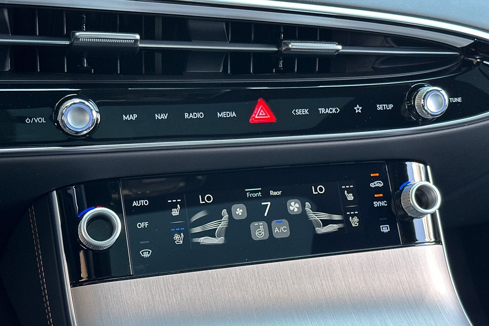 2026 Genesis GV70 3.5T SPORT ADVANCED