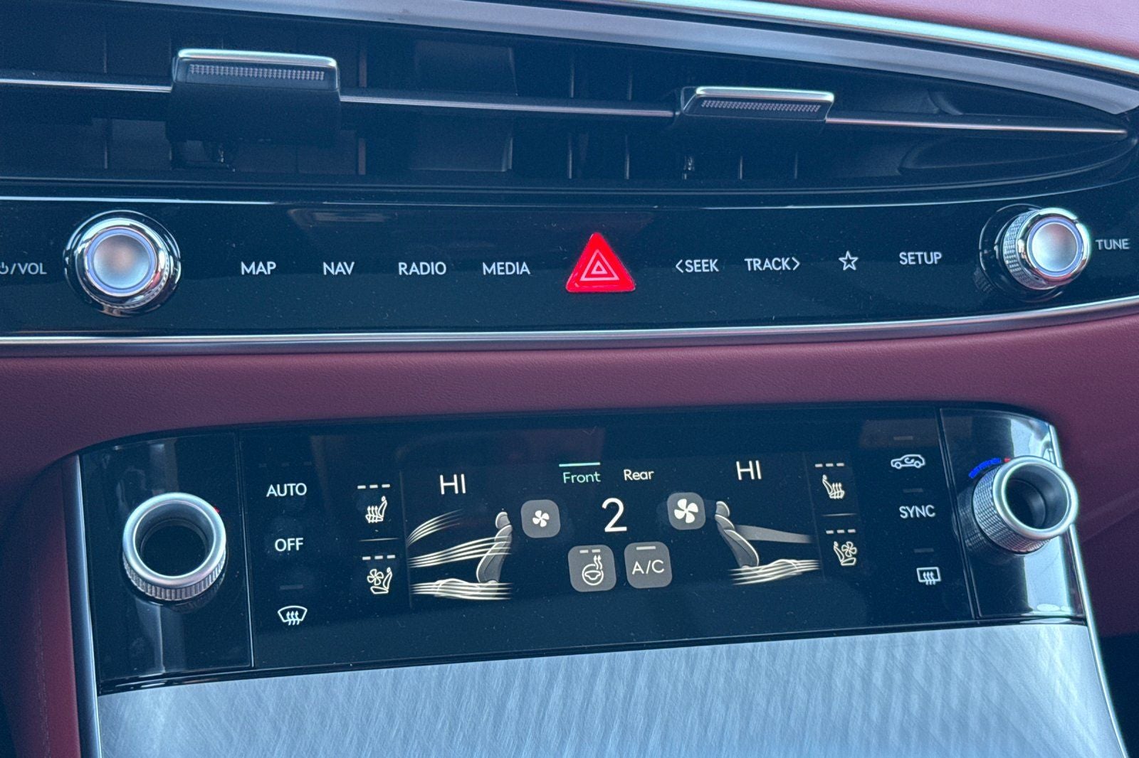 2026 Genesis GV70 2.5T SPORT PRESTIGE