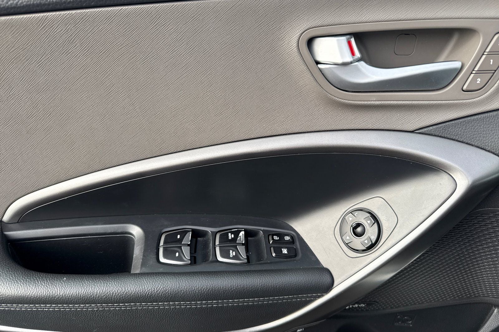 2017 Hyundai Santa Fe Sport 2.0T Ultimate