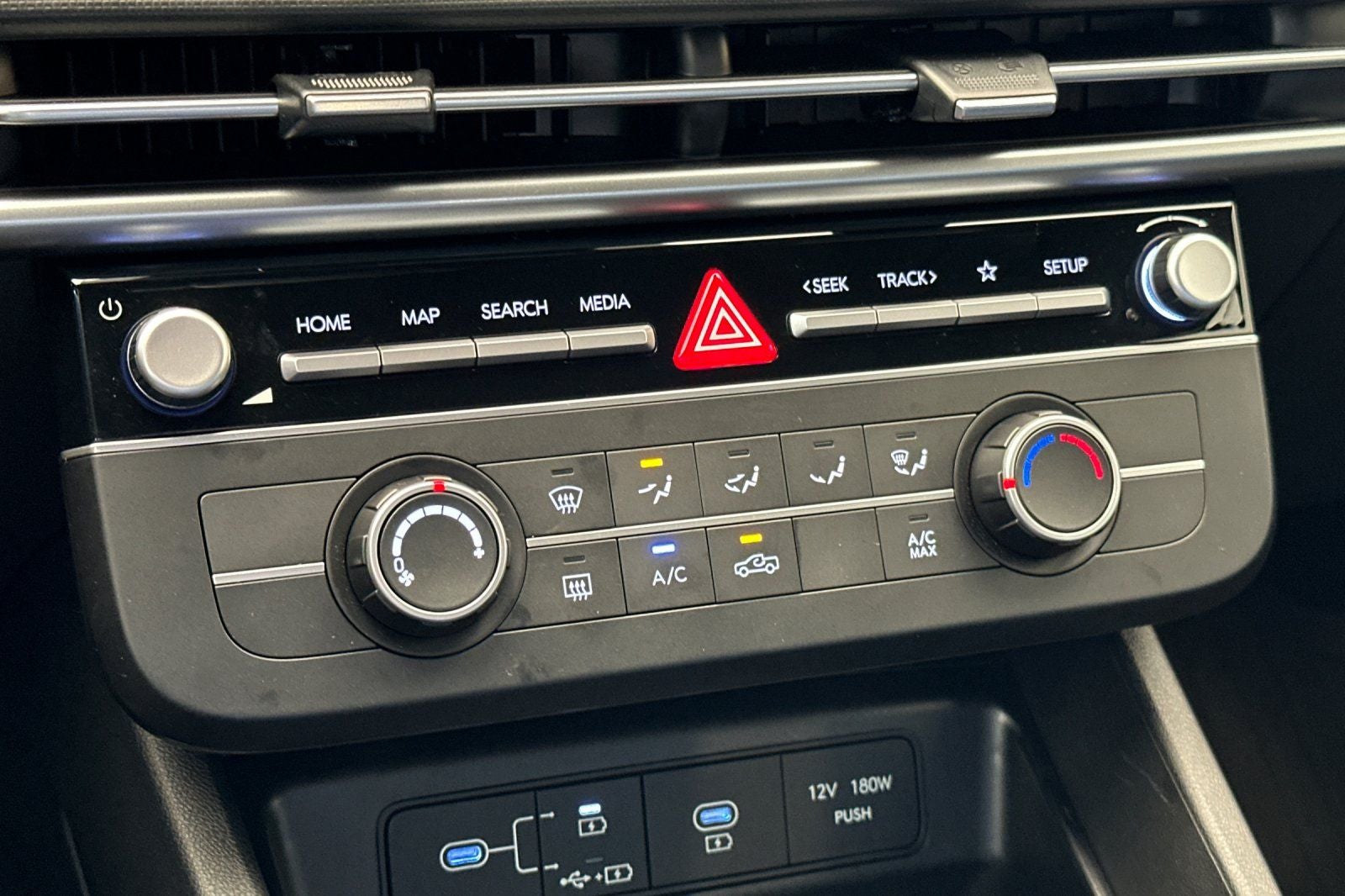 2025 Hyundai Santa Cruz SE