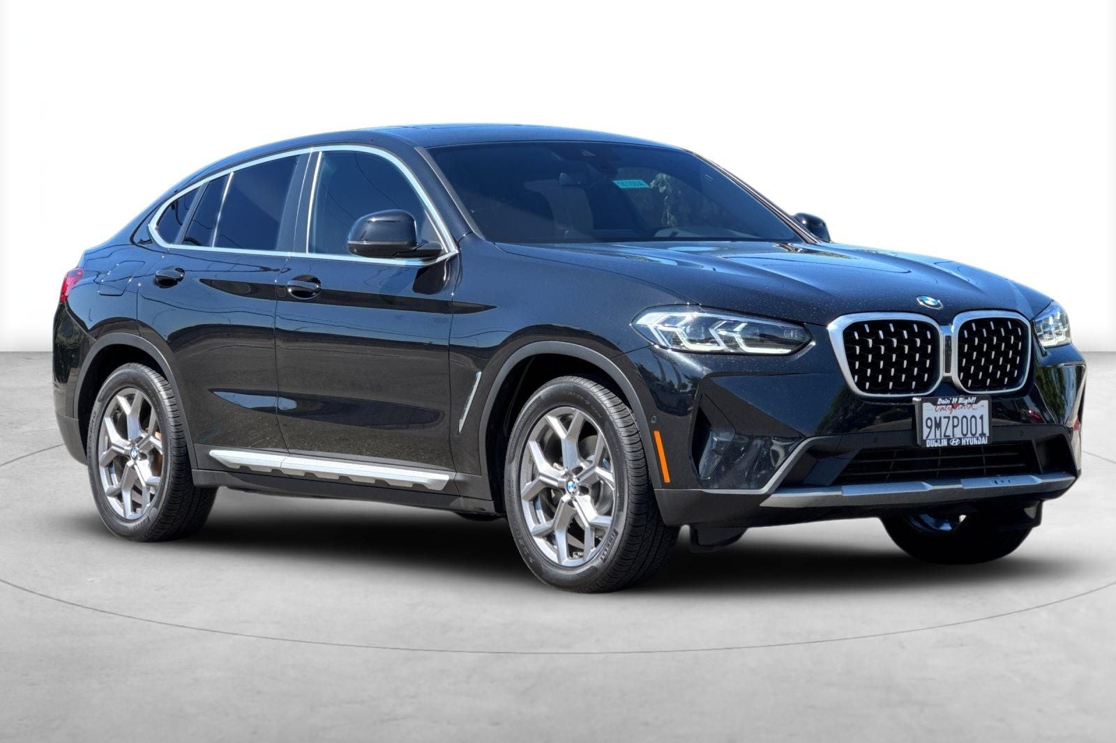 2024 BMW X4 xDrive30i Premium Package