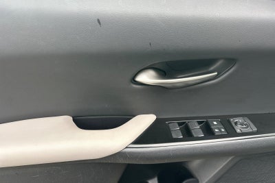 2022 Lexus UX 200 Base