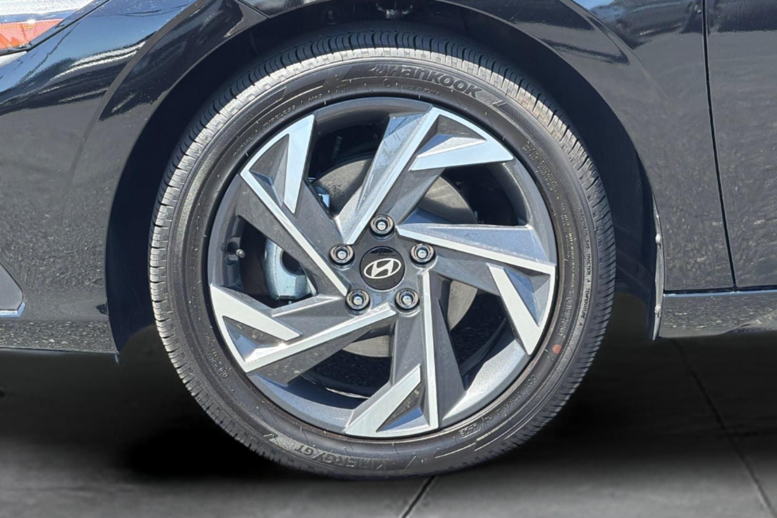 2025 Hyundai Elantra Hybrid SEL Sport