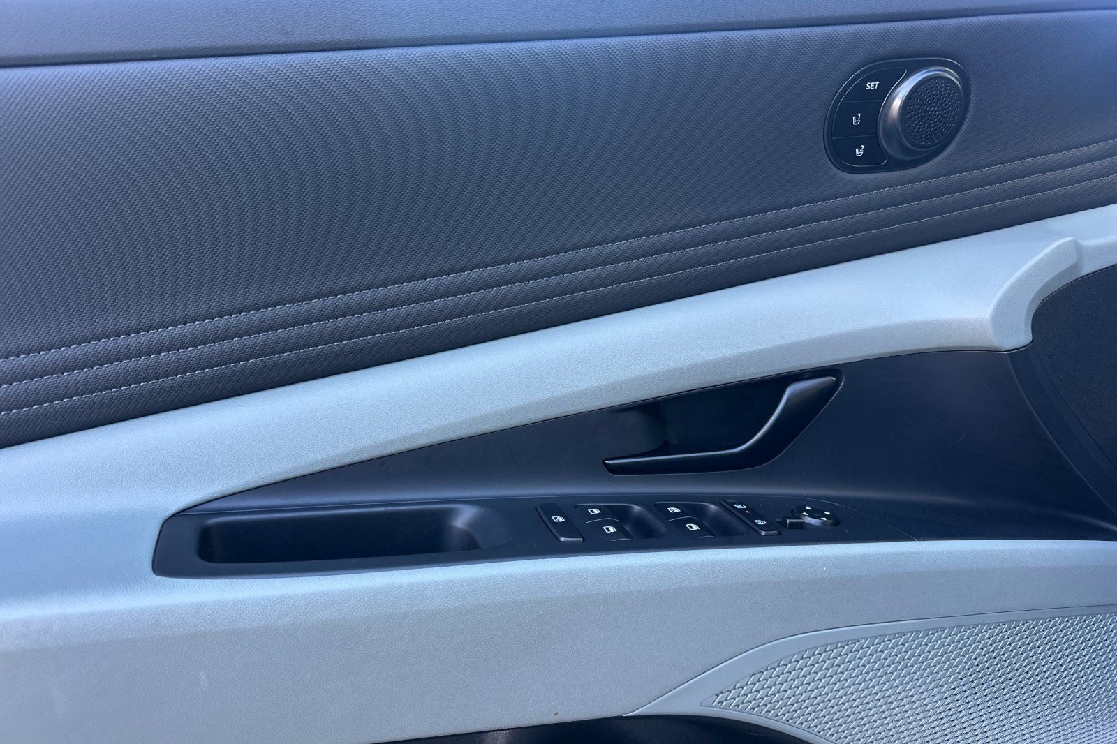 2024 Hyundai Elantra Hybrid Limited