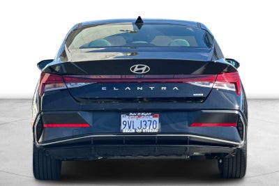 2025 Hyundai Elantra Hybrid Limited