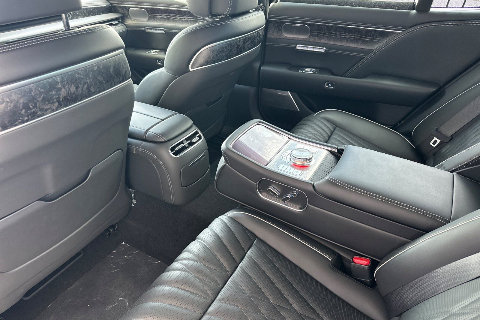 2026 Genesis G90 3.5T E-SC MHEV