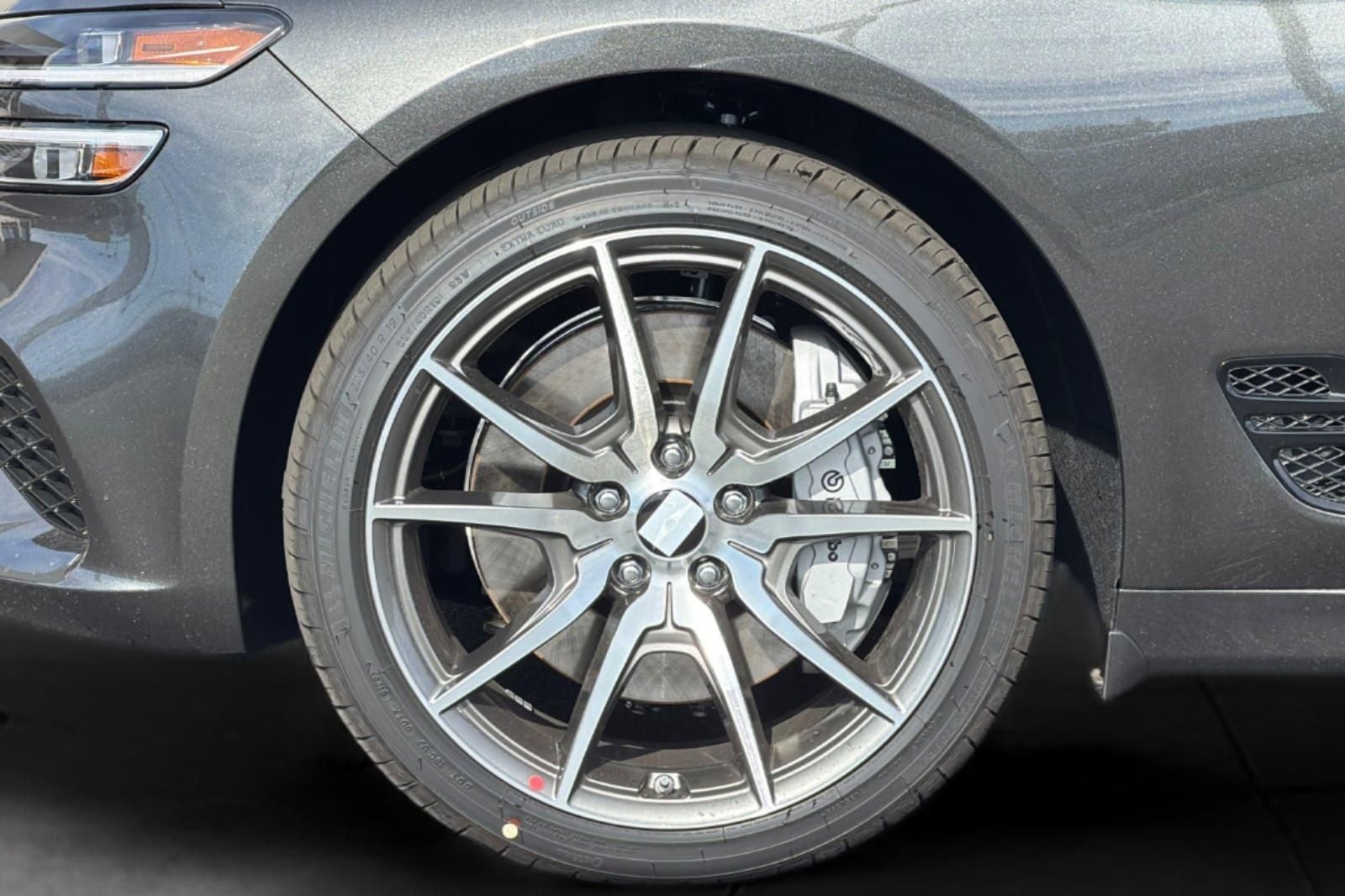 2026 Genesis G70 2.5T PRESTIGE