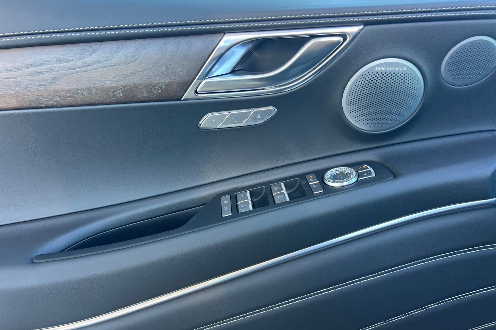 2026 Genesis GV80 2.5T PRESTIGE