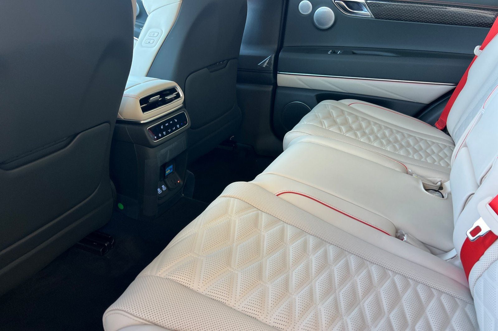 2025 Genesis GV80 Coupe 3.5T E-SC MHEV