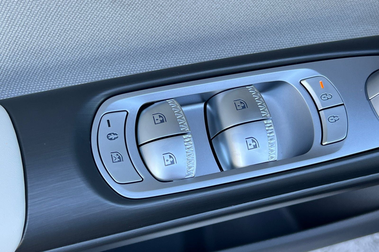 2026 Genesis GV60 STANDARD