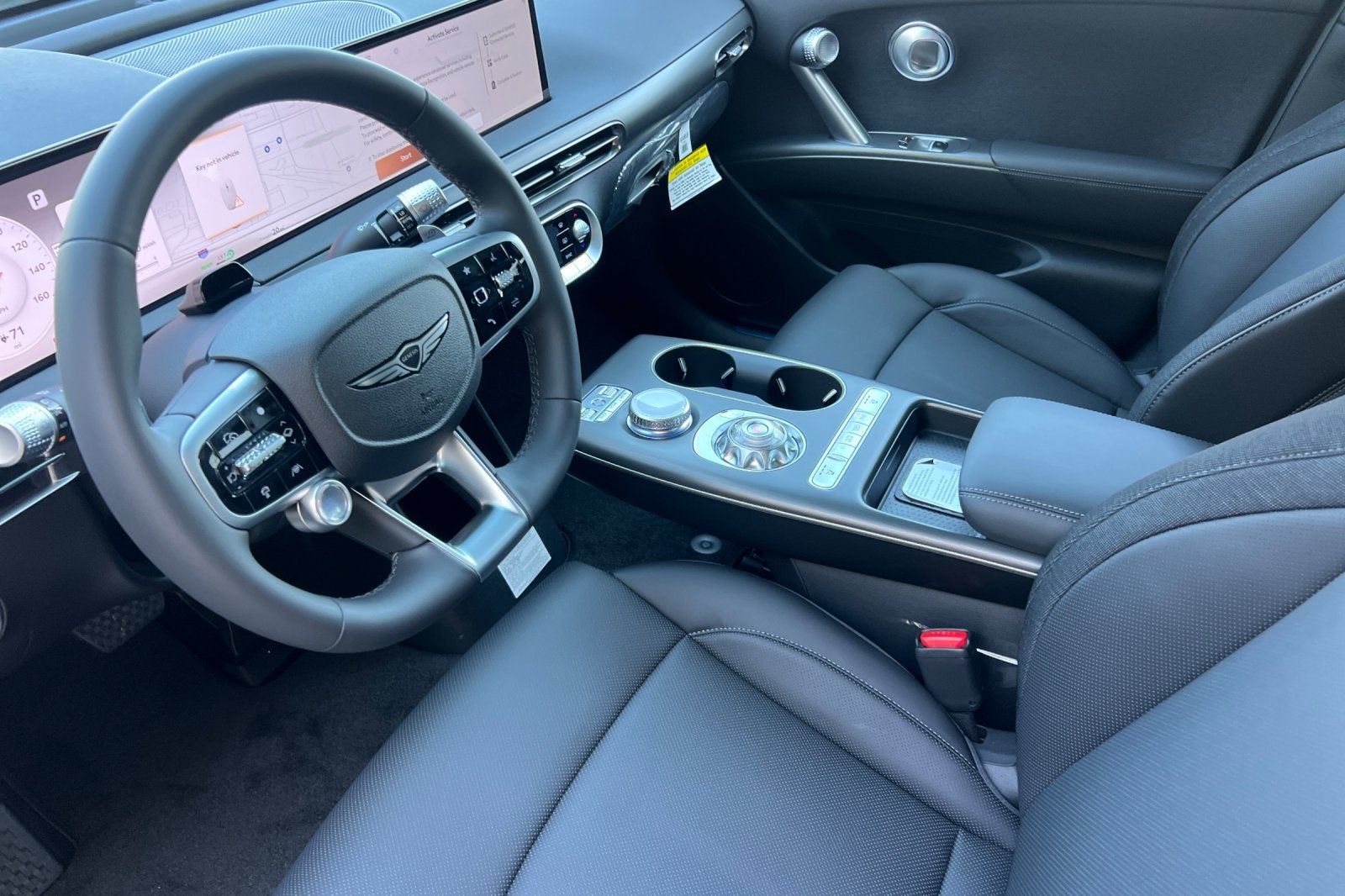 2026 GENESIS GV60 Standard - Photo 11