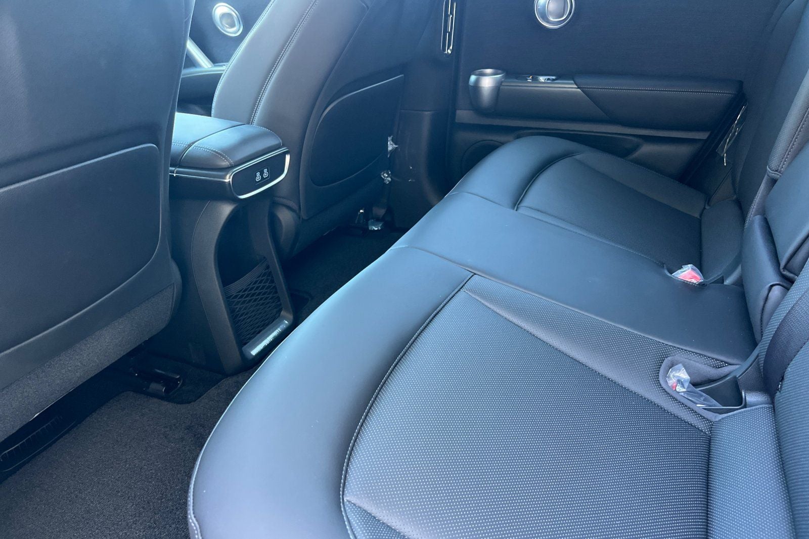 2026 GENESIS GV60 Standard - Photo 13