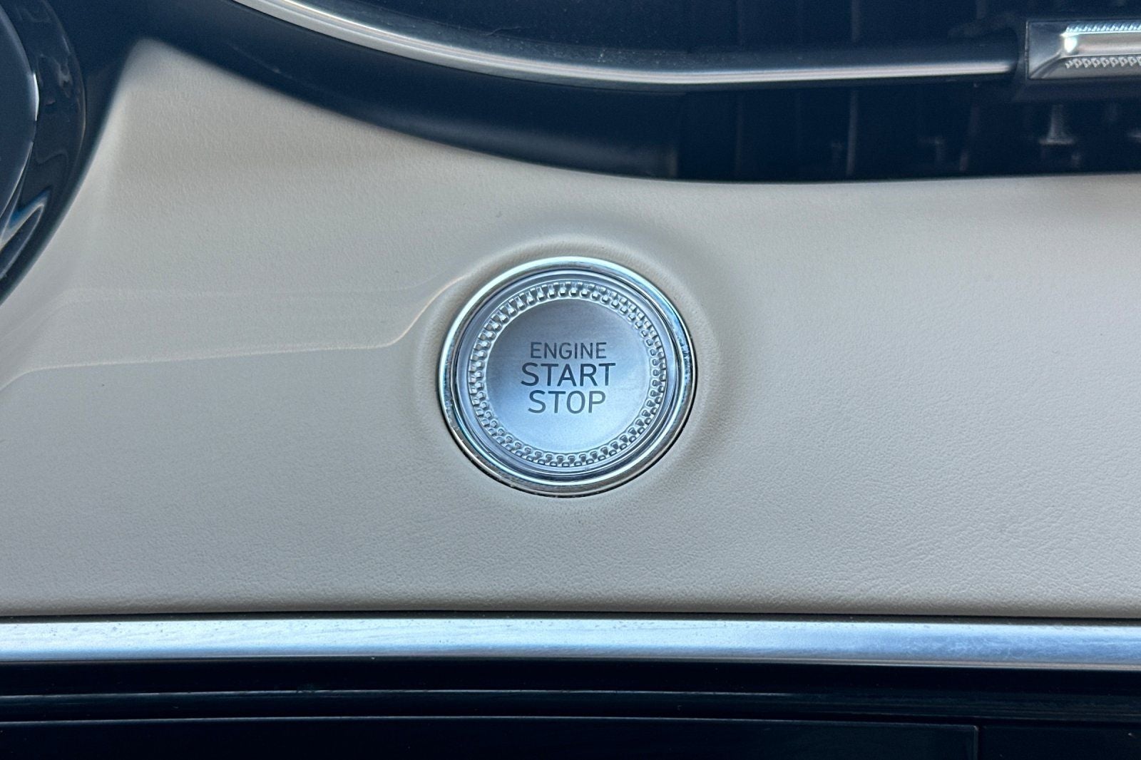 2022 Genesis GV70 2.5T Select