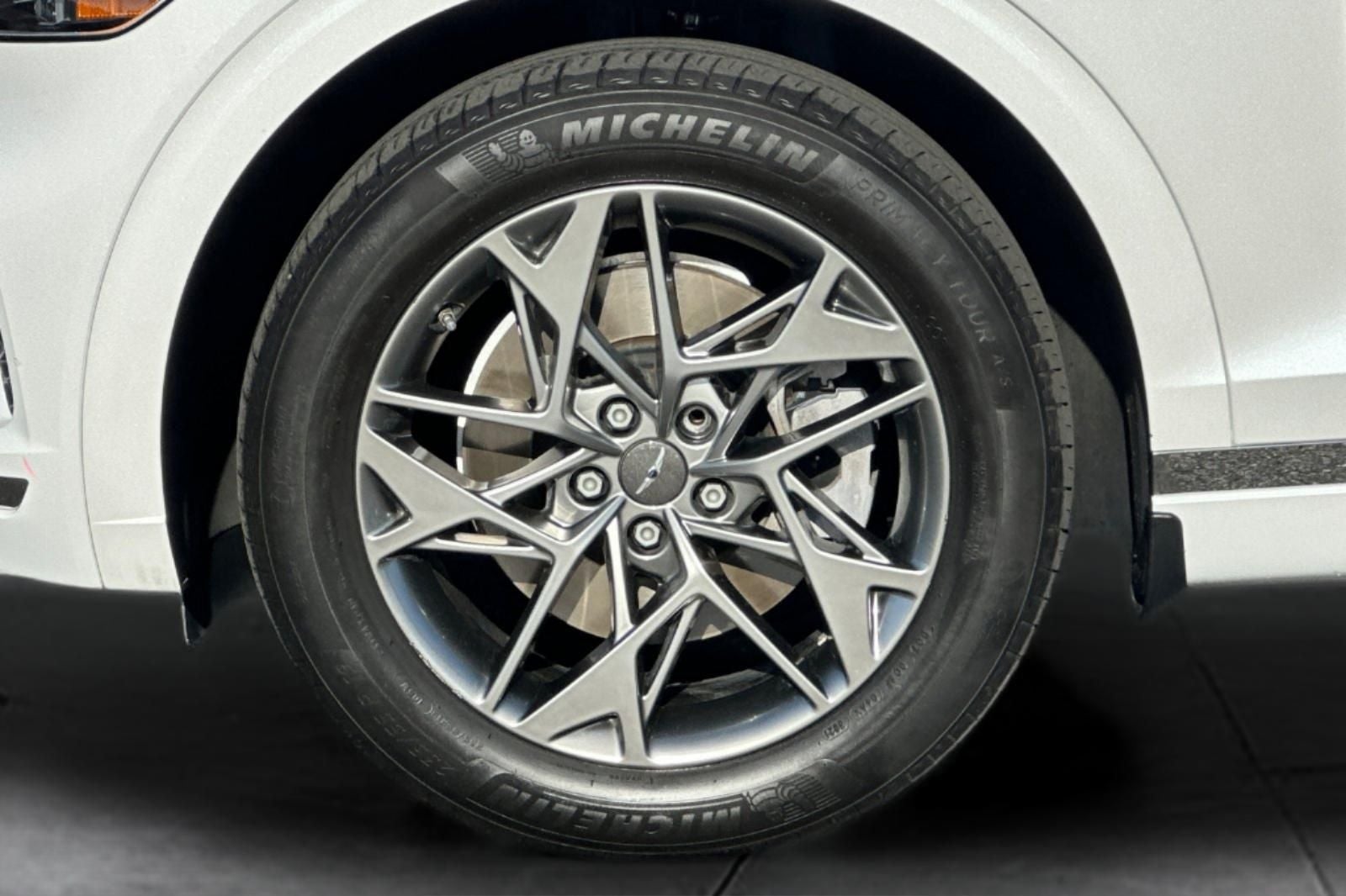 2022 Genesis GV70 2.5T Select