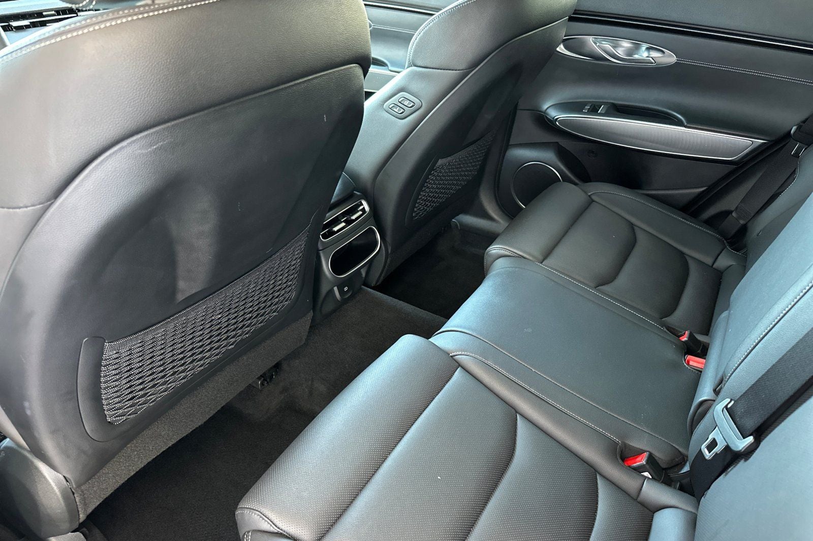 2023 Genesis GV70 2.5T Select