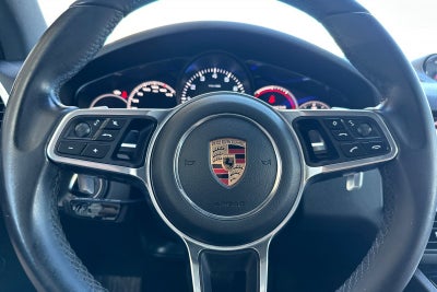 2023 Porsche Cayenne Platinum Edition