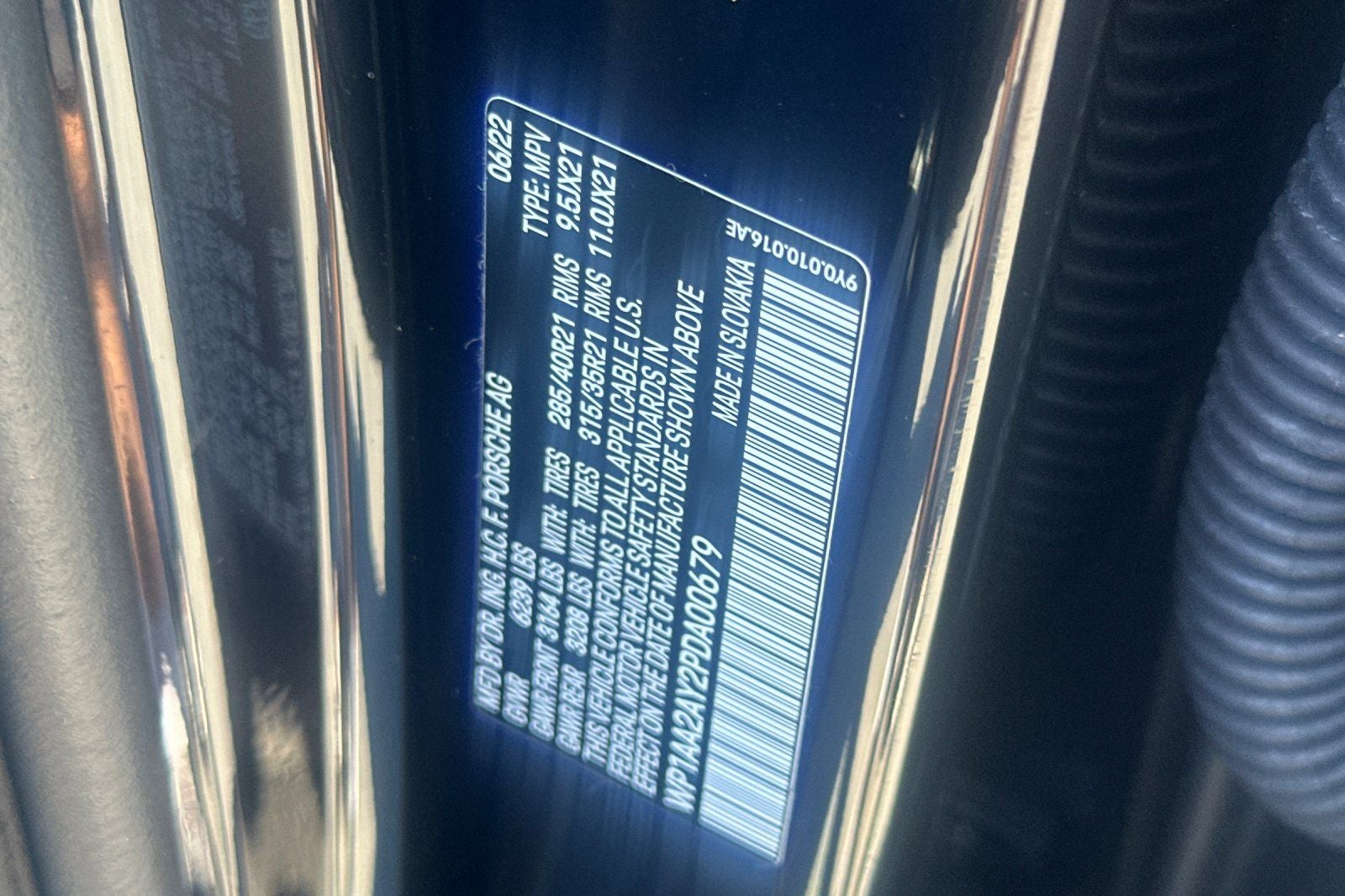 2023 Porsche Cayenne Platinum Edition